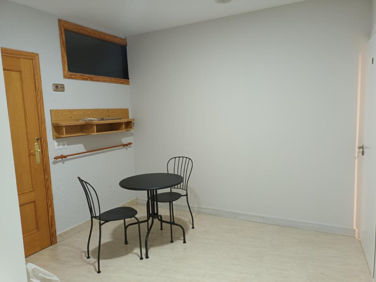 Hostal Cerro Del Castillo 후미야 외부 사진